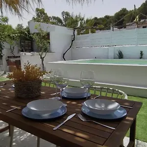 Chalet Chiclana Piscina Privada, Jacuzzi, Terraza Jardín, Chiclana de la Frontera